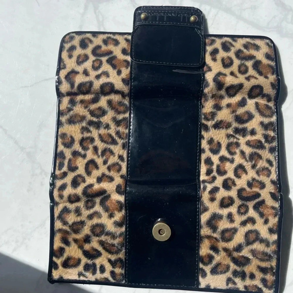 Trifold Leopard Wallet| Club Rochelier - Picture 5 of 6